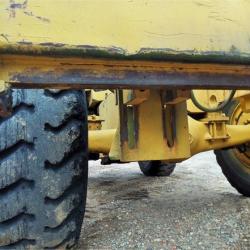 CATERPILLAR 814 (Wheel Dozer)