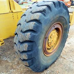 CATERPILLAR 814 (Wheel Dozer)