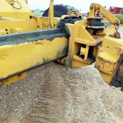 CATERPILLAR 814 (Wheel Dozer)