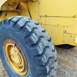 CATERPILLAR 814 (Wheel Dozer)